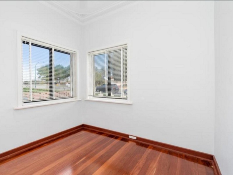 6 Gallipoli Street, Lathlain WA 6100