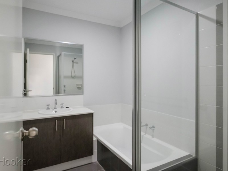 25 Sidgwick Avenue, Piara Waters WA 6112