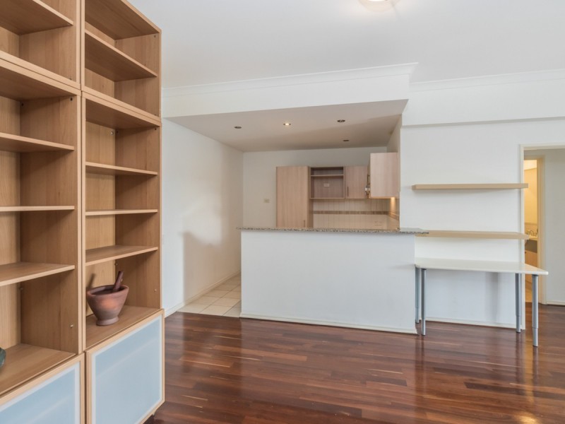 33/134 Aberdeen Street, Northbridge WA 6003