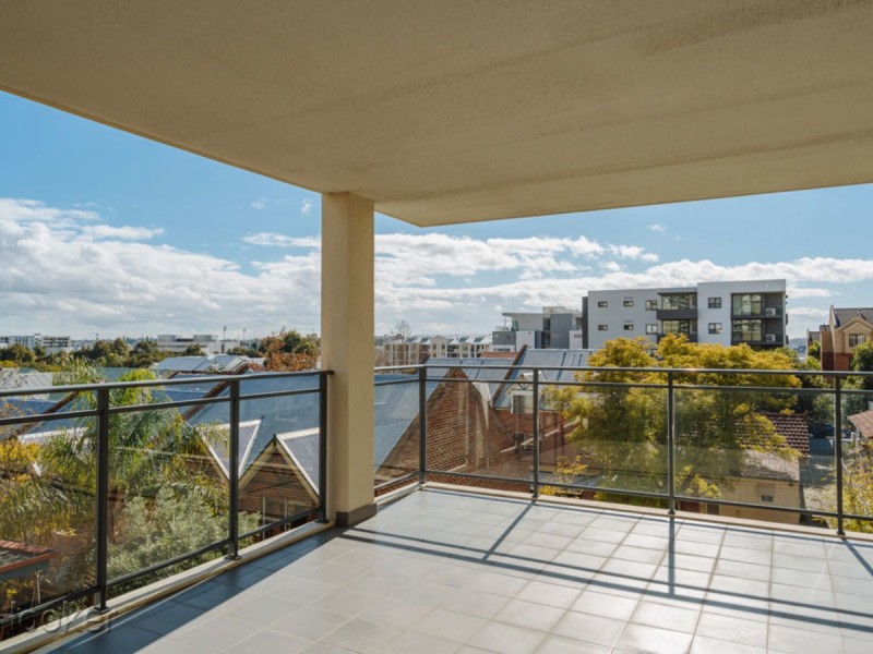 45/18 Wellington Street, East Perth WA 6004