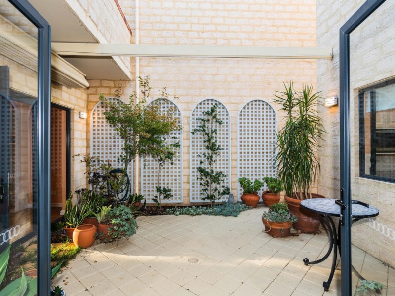 16 Victory Terrace, East Perth WA 6004