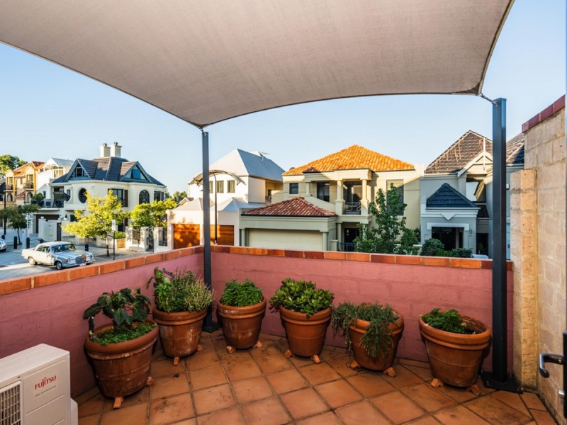 16 Victory Terrace, East Perth WA 6004