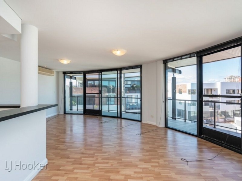 10/10 Eastbrook Terrace, East Perth WA 6004