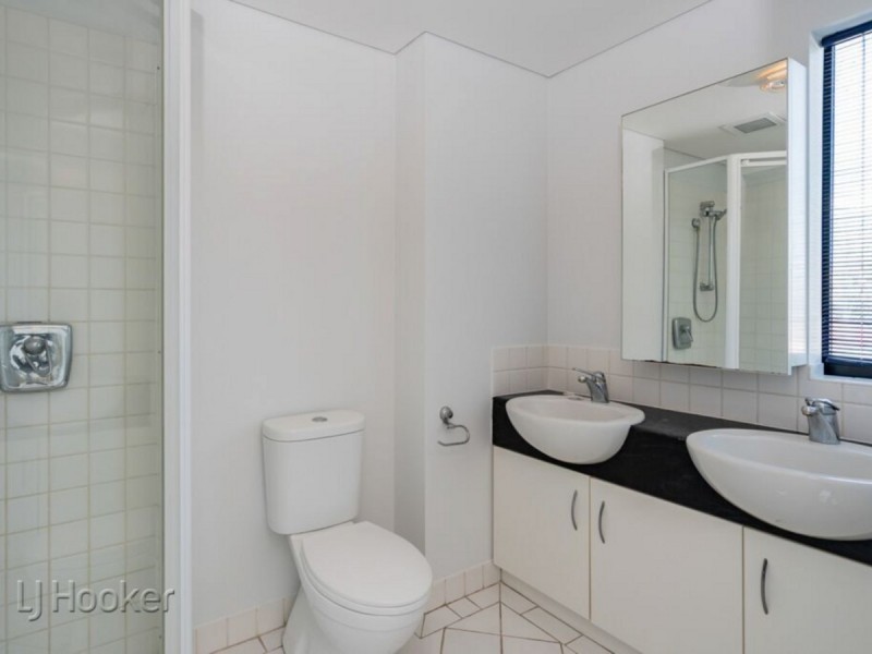 10/10 Eastbrook Terrace, East Perth WA 6004