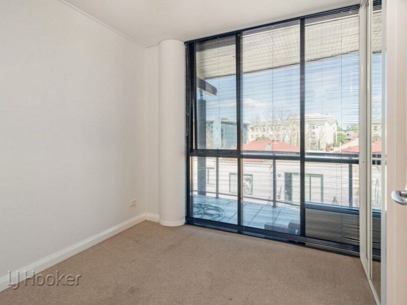 10/10 Eastbrook Terrace, East Perth WA 6004