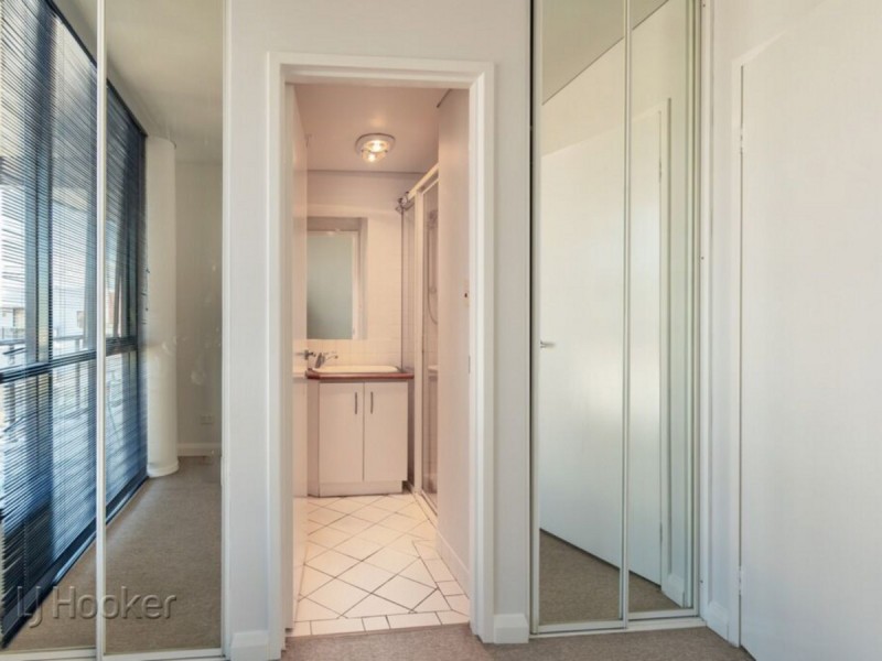 10/10 Eastbrook Terrace, East Perth WA 6004