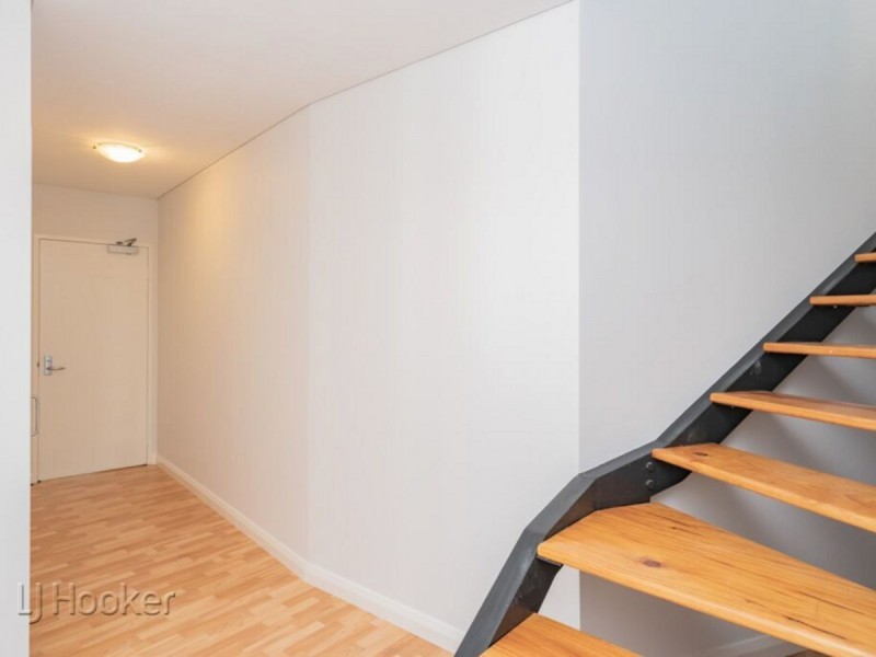 10/10 Eastbrook Terrace, East Perth WA 6004