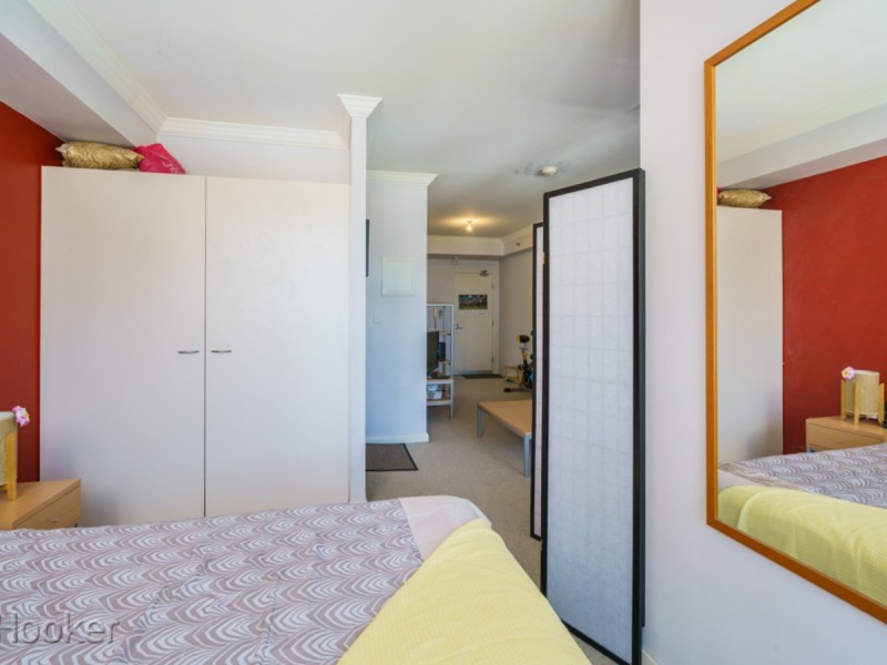 4J/811 Hay Street, Perth WA 6000