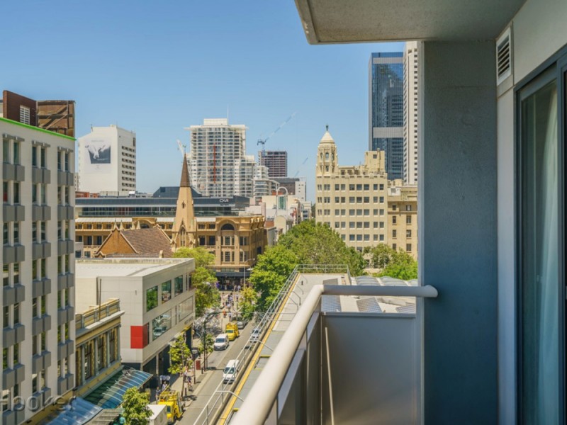 4J/811 Hay Street, Perth WA 6000