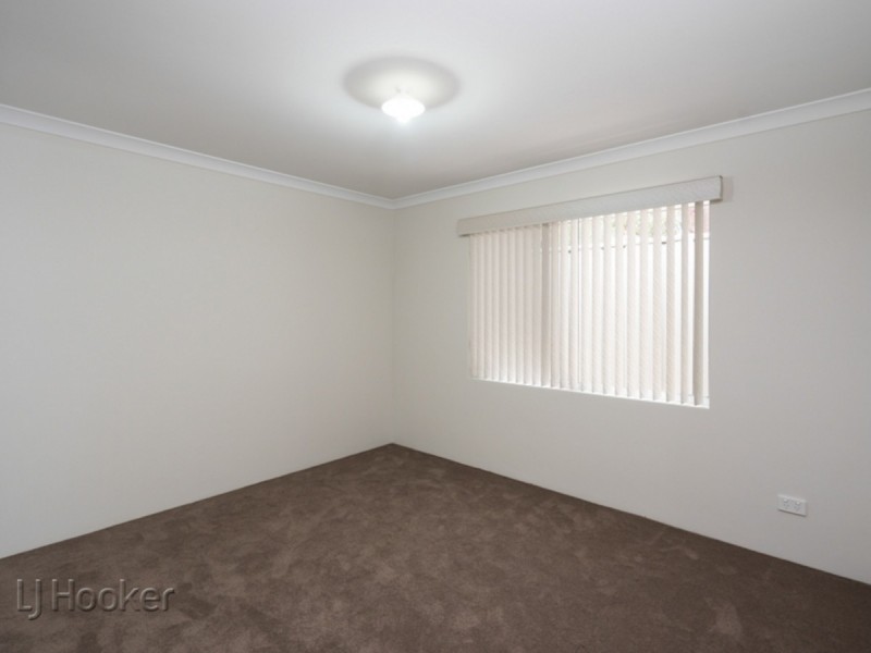 120D Thomas Street, Queens Park WA 6107