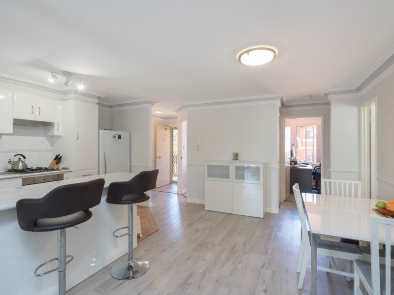 4/42 Bronte Street, East Perth WA 6004