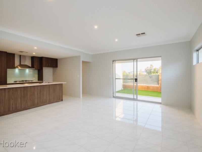 15 Bindarri Grove, Wandi WA 6167
