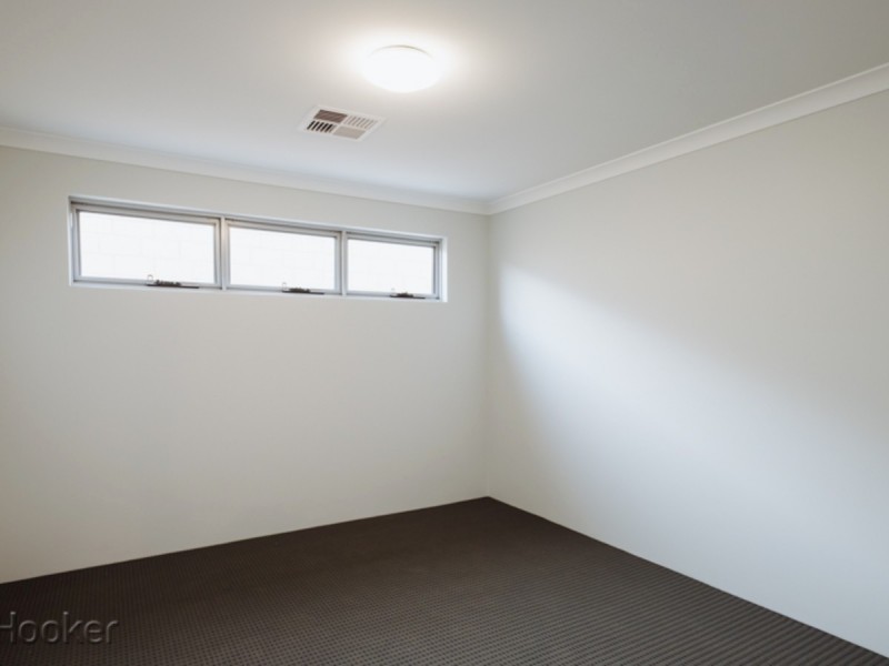 15 Bindarri Grove, Wandi WA 6167