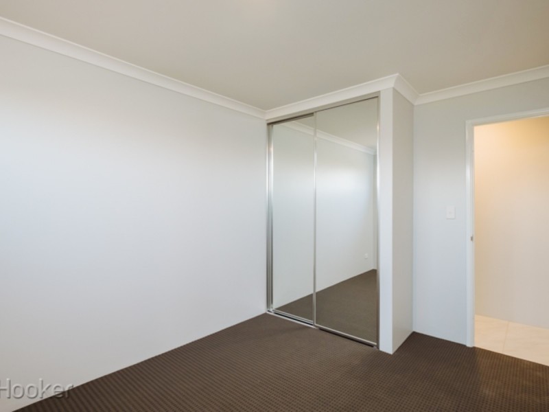 15 Bindarri Grove, Wandi WA 6167