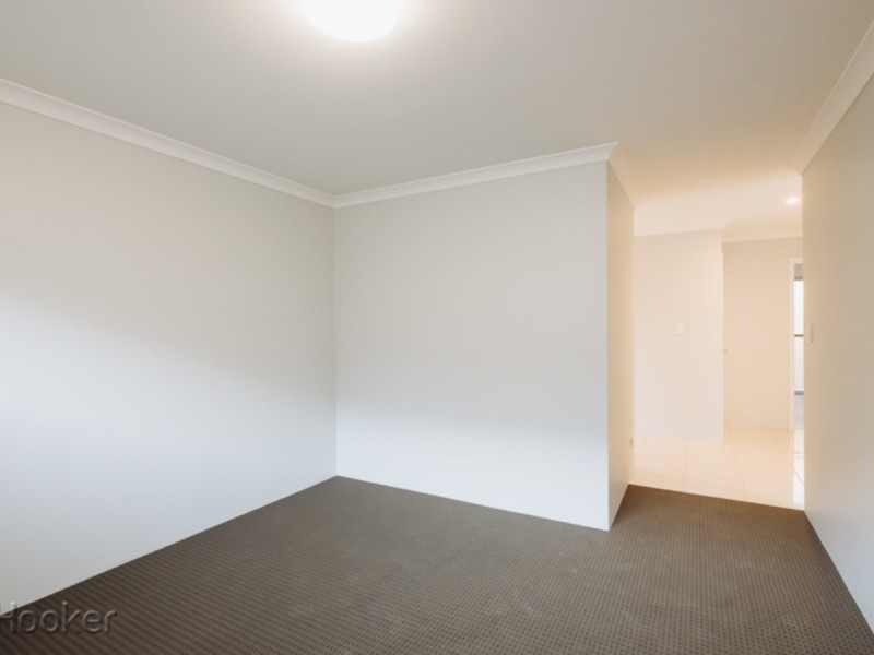 15 Bindarri Grove, Wandi WA 6167