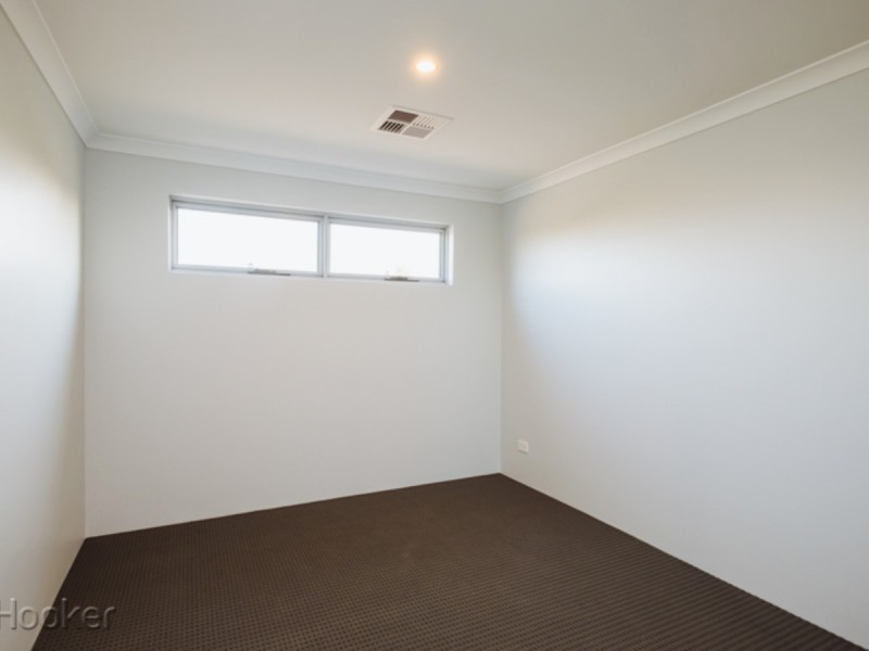 15 Bindarri Grove, Wandi WA 6167