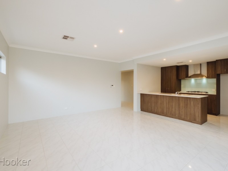15 Bindarri Grove, Wandi WA 6167