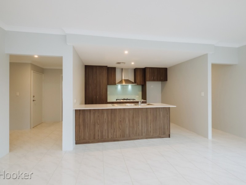 15 Bindarri Grove, Wandi WA 6167