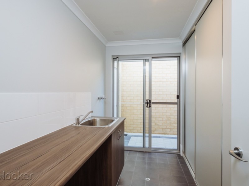 15 Bindarri Grove, Wandi WA 6167
