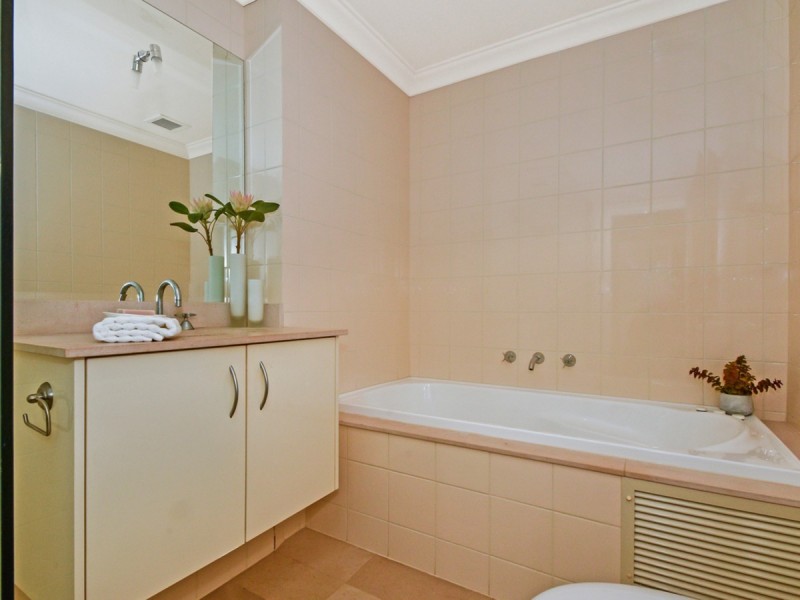 13/20 Royal Street, East Perth WA 6004