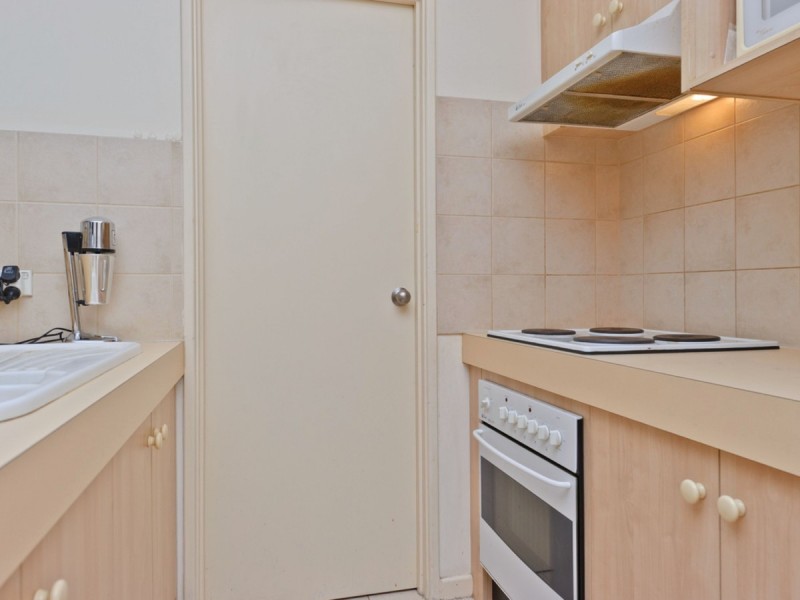 8/11 Regal Place, East Perth WA 6004