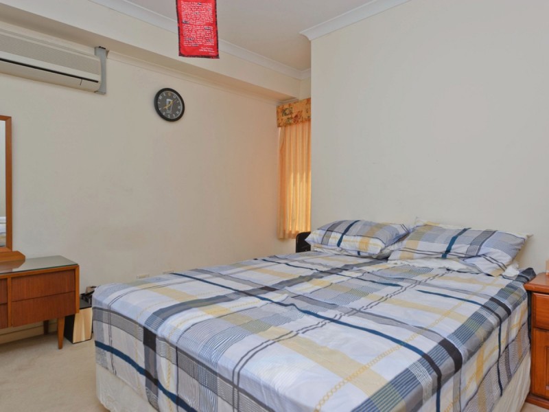 8/11 Regal Place, East Perth WA 6004