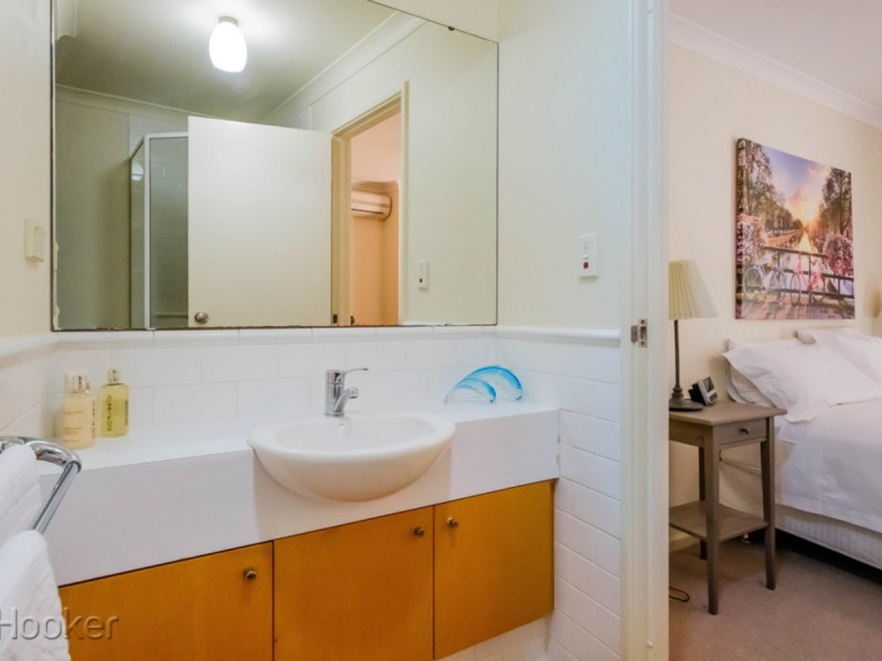 3/32 Eastbrook Terrace, East Perth WA 6004