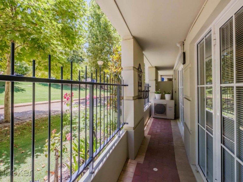 3/32 Eastbrook Terrace, East Perth WA 6004