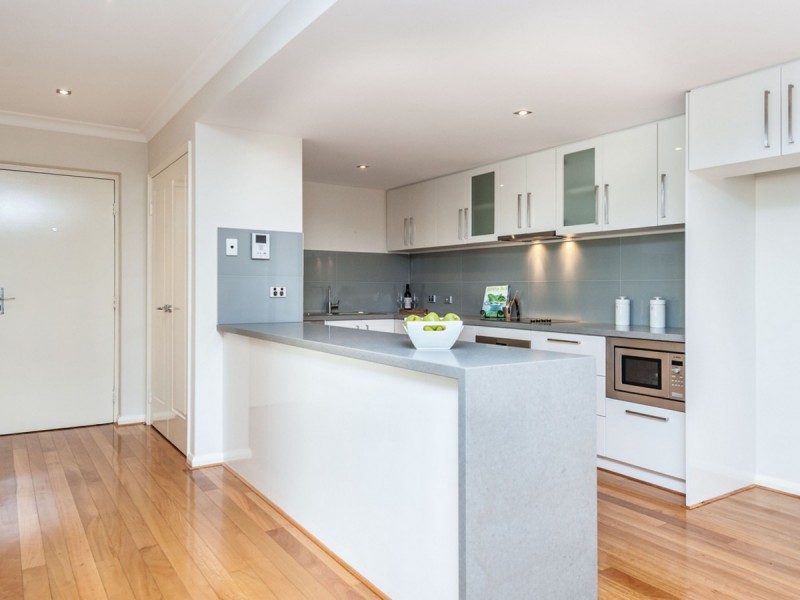 1/39 Tully Road, East Perth WA 6004