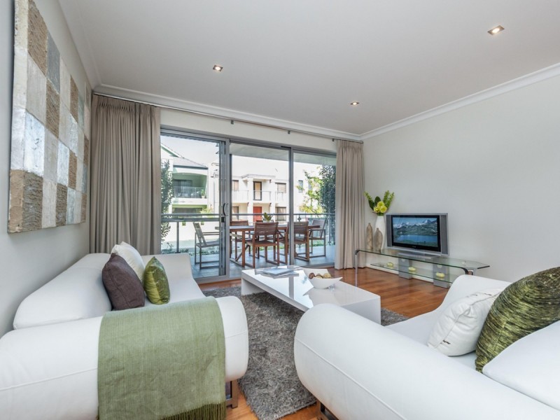 1/39 Tully Road, East Perth WA 6004