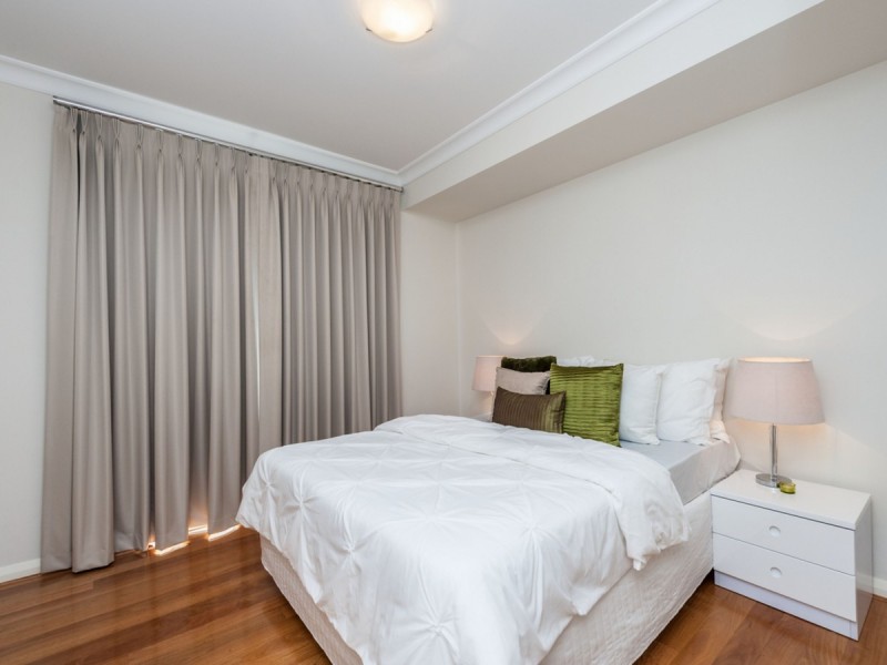 1/39 Tully Road, East Perth WA 6004