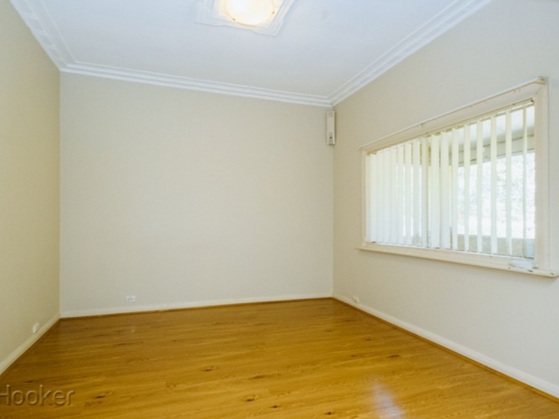 7 Morgan Road, Redcliffe WA 6104