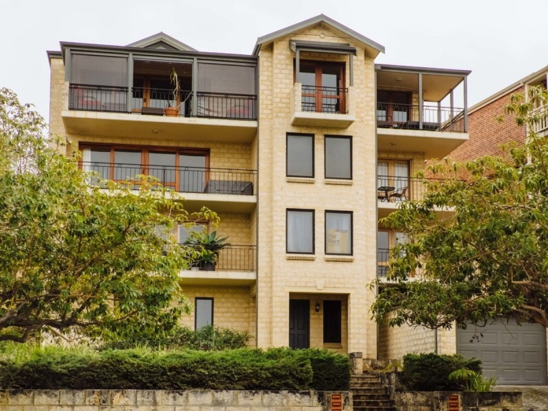 2/28 Waterloo Crescent, East Perth WA 6004