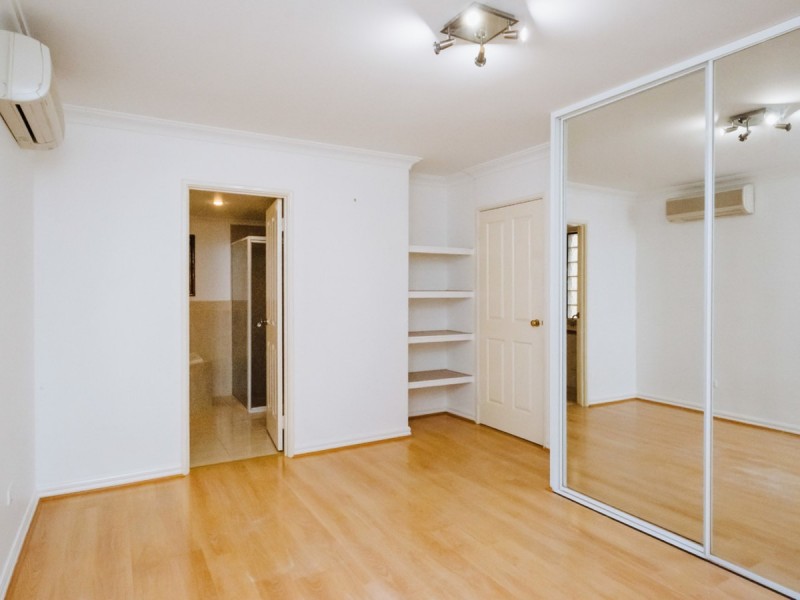 2/28 Waterloo Crescent, East Perth WA 6004