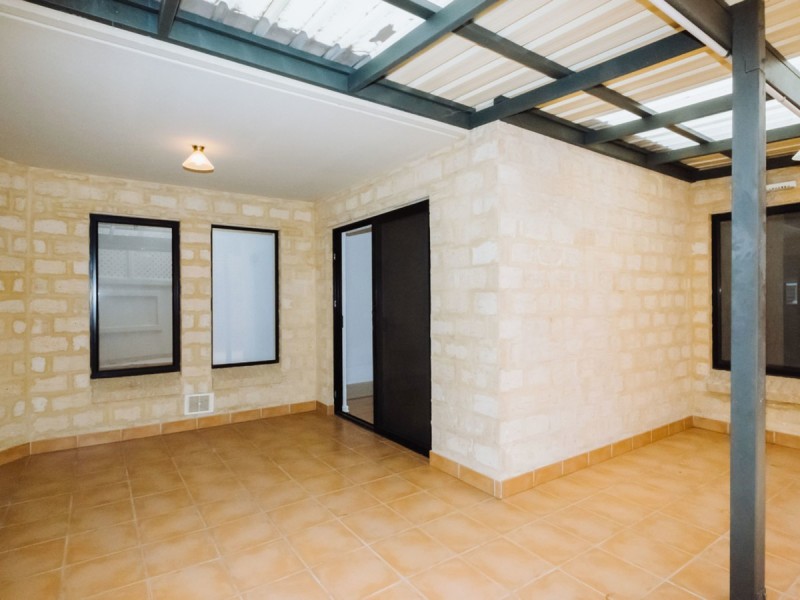 2/28 Waterloo Crescent, East Perth WA 6004