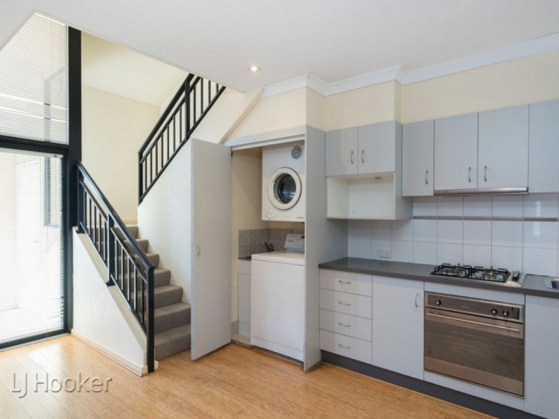 1/386 Stirling Street, Highgate WA 6003