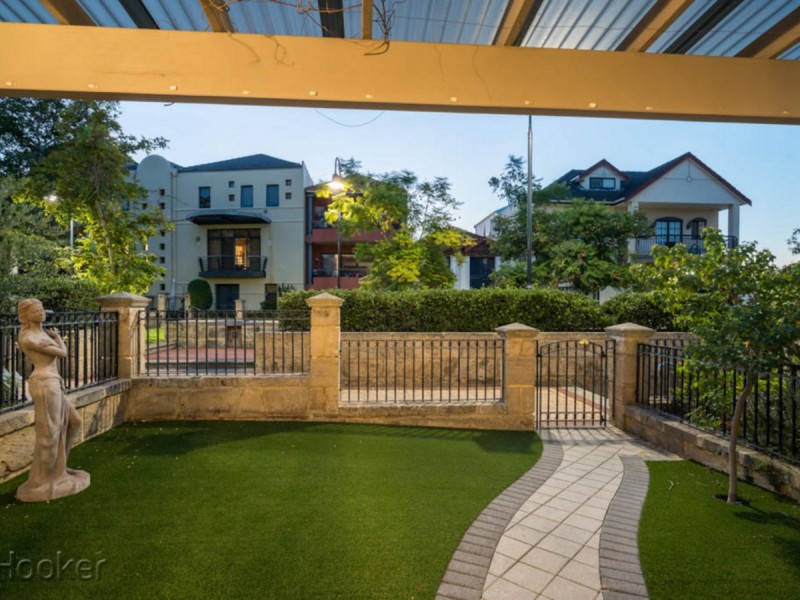 8 Haig Park Circle, East Perth WA 6004