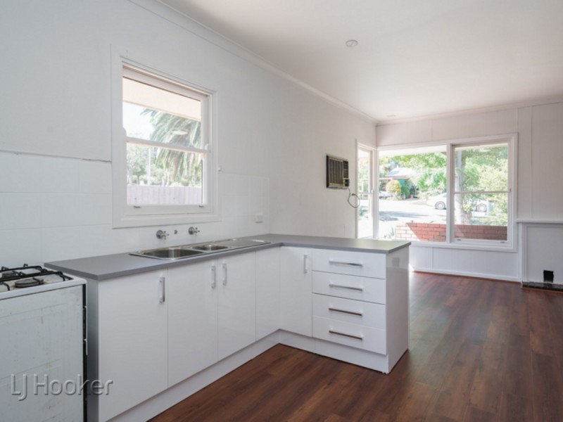 21 Tangmere Way, Balga WA 6061