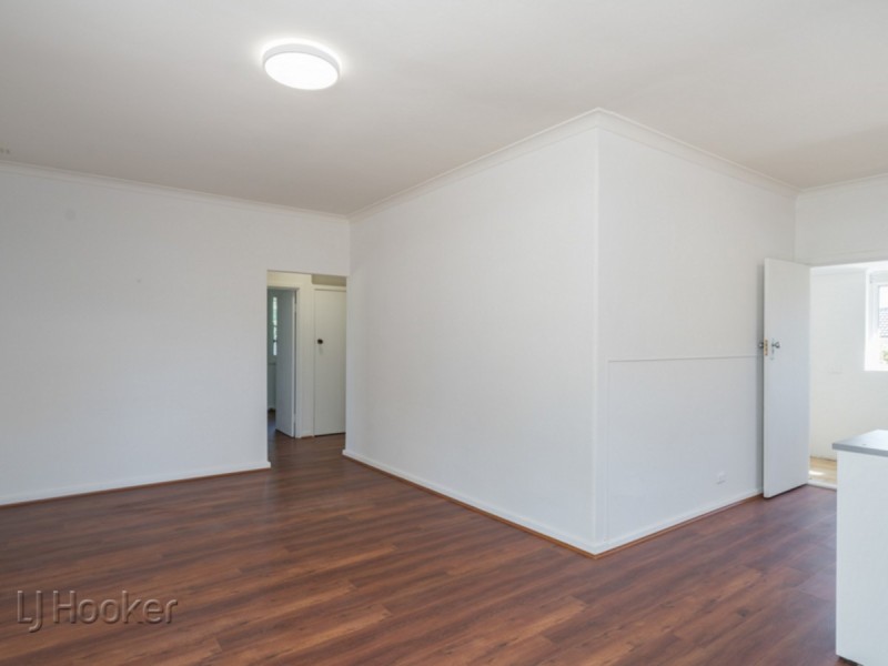 21 Tangmere Way, Balga WA 6061