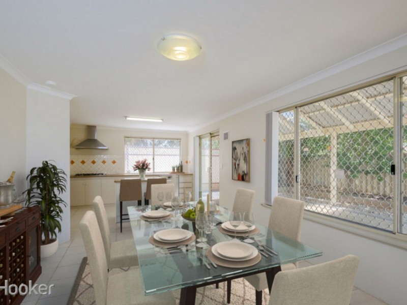 15 Weetman Cove, Cannington WA 6107