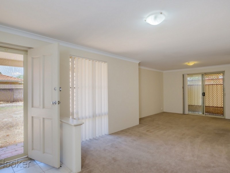 15 Weetman Cove, Cannington WA 6107
