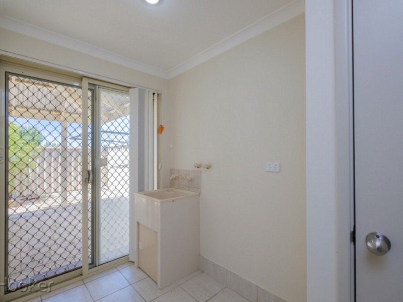 15 Weetman Cove, Cannington WA 6107