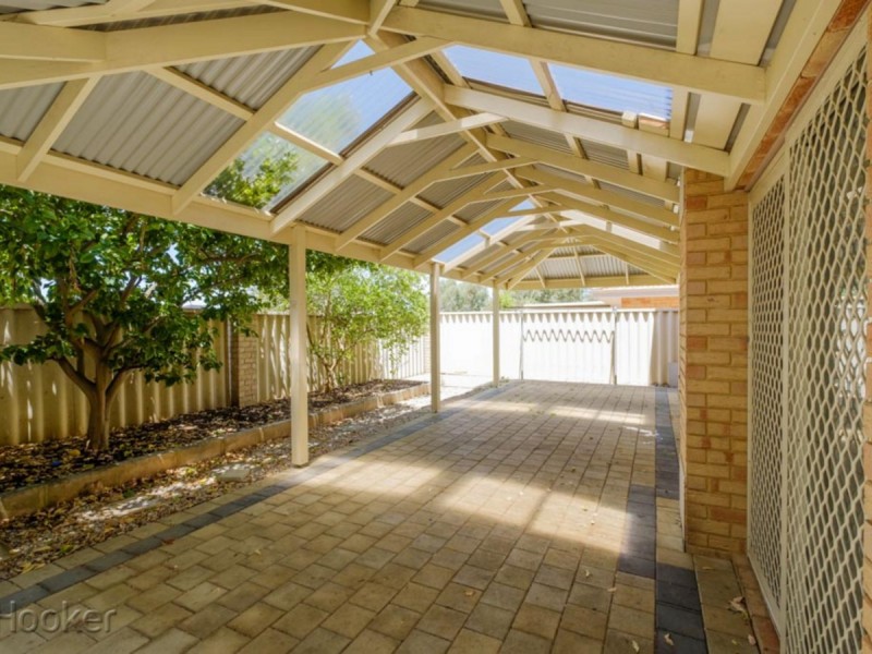 15 Weetman Cove, Cannington WA 6107