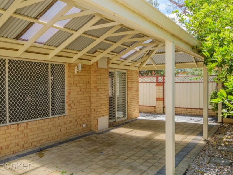 15 Weetman Cove, Cannington WA 6107