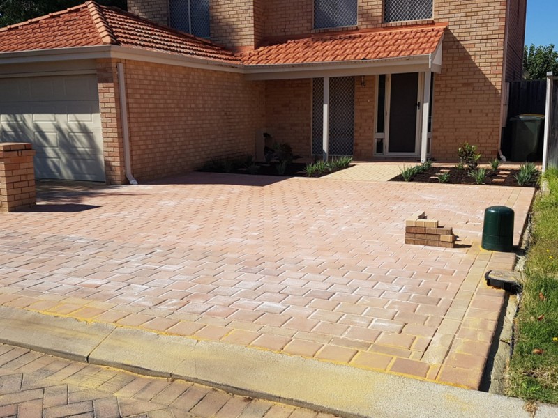 15 Weetman Cove, Cannington WA 6107