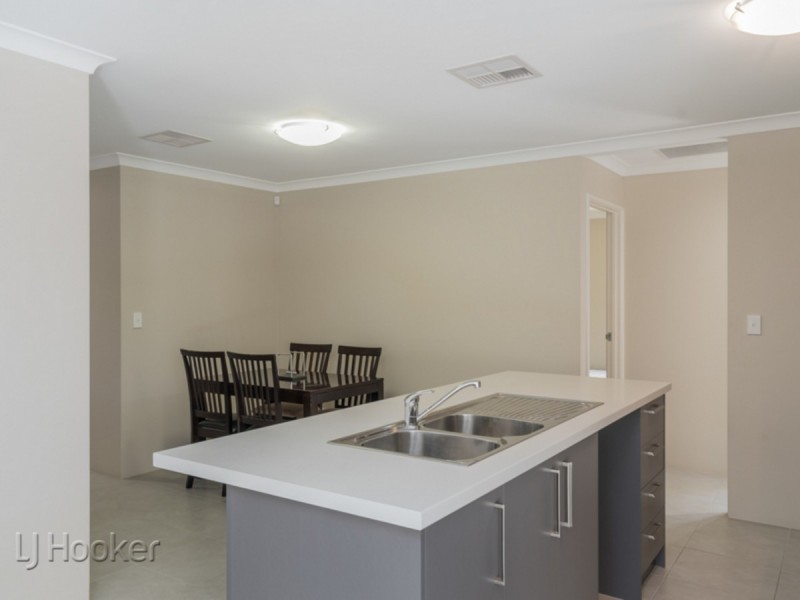 16B Central Terrace, Beckenham WA 6107