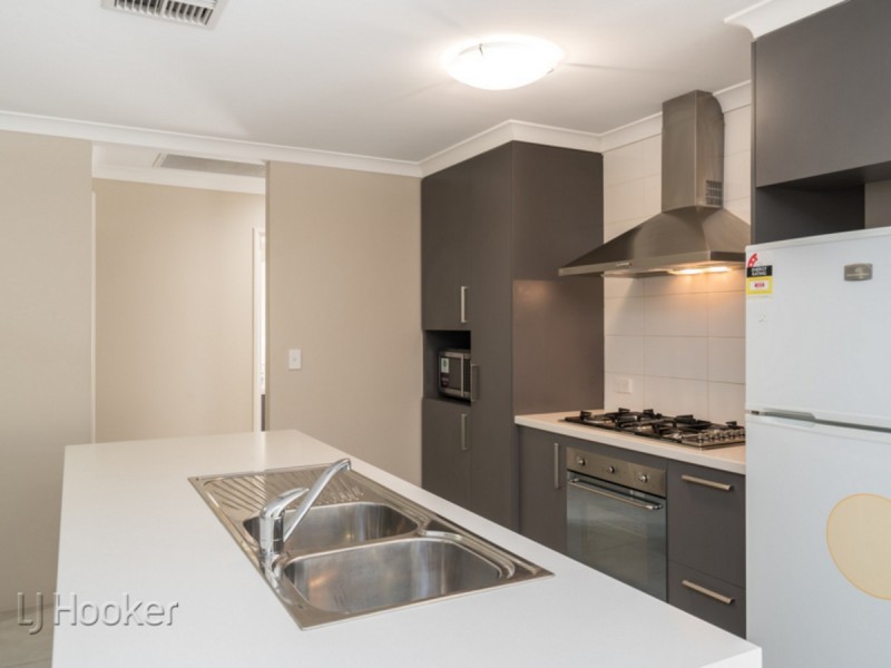 16B Central Terrace, Beckenham WA 6107