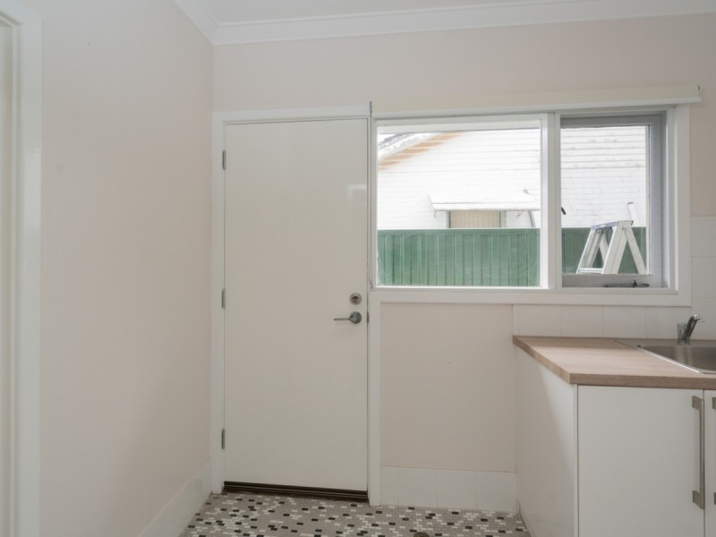 27 Wendron Street, Cloverdale WA 6105