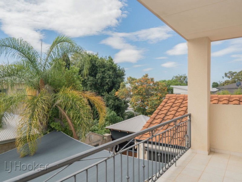 11 Arno Crescent, Attadale WA 6156