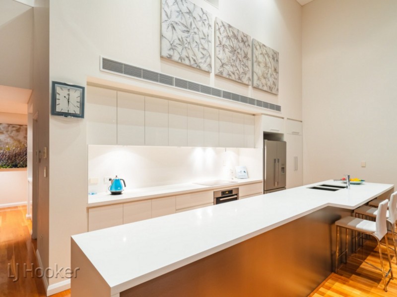 Penthouse 2/47 Tully Road, East Perth WA 6004